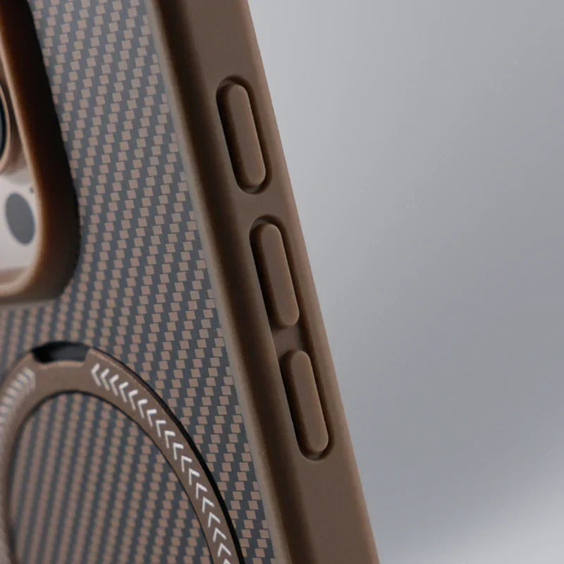 iPhone Case in Carbon Fiber Anti-Impact with MagSafe Charging
