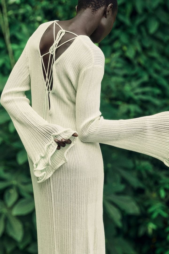 Clara Ruffle Long Sleeve Knit Maxi Dress – Cozy Elegance for Any Occasion