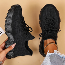 StrideFlex™ Sneakers – Women’s Stylish Mesh Trainers for Daily Comfort