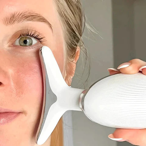 Vibrating Facial Massager | Firmer and More Relaxed Skin in Minutes
