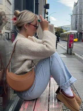 Clarette™ Bag – Half-Moon Elegance with Everyday Versatility