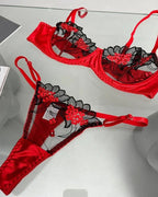 Sexy Colorblock Flower Embroidered Underwire Mesh Bra Set