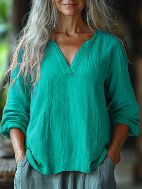 VivaLoom™ Essential V-Neck Tee