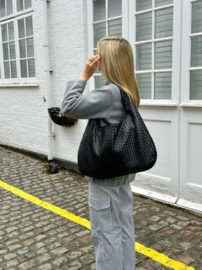 Aurelia™ Woven Maxi – Oversized Elegance with Practical Design